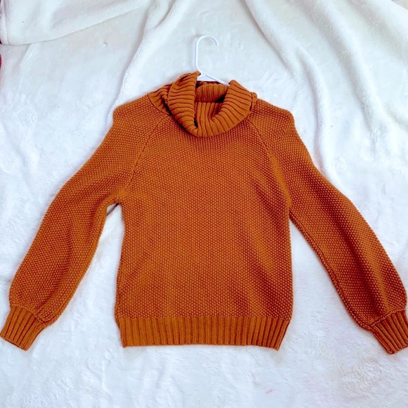 Orange sweater - Picture 2 of 3